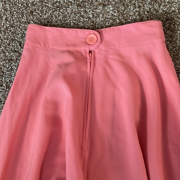 Steady Skirt - Picture 5 of 6